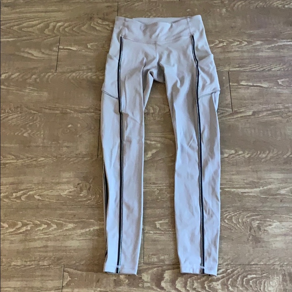 Lululemon Speed Up 25”  Pants